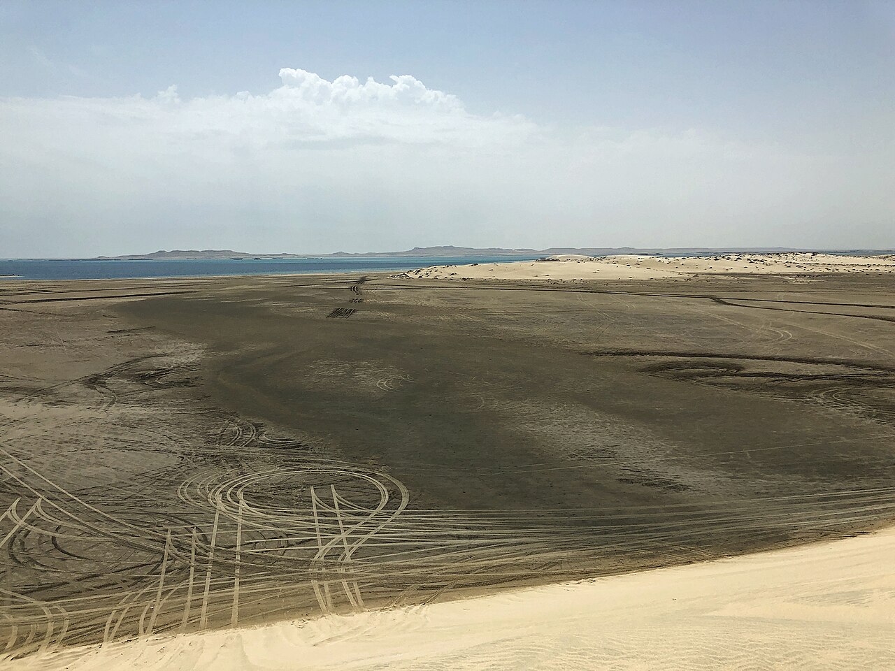 Photograph of Khor Al Adaid, Doha